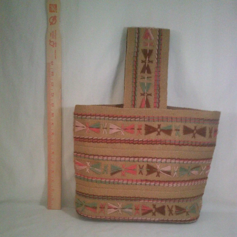 Handbag Tote: Hard Bottom. Vintage. Retro Yarn Burlap Embroidered. Never Used!